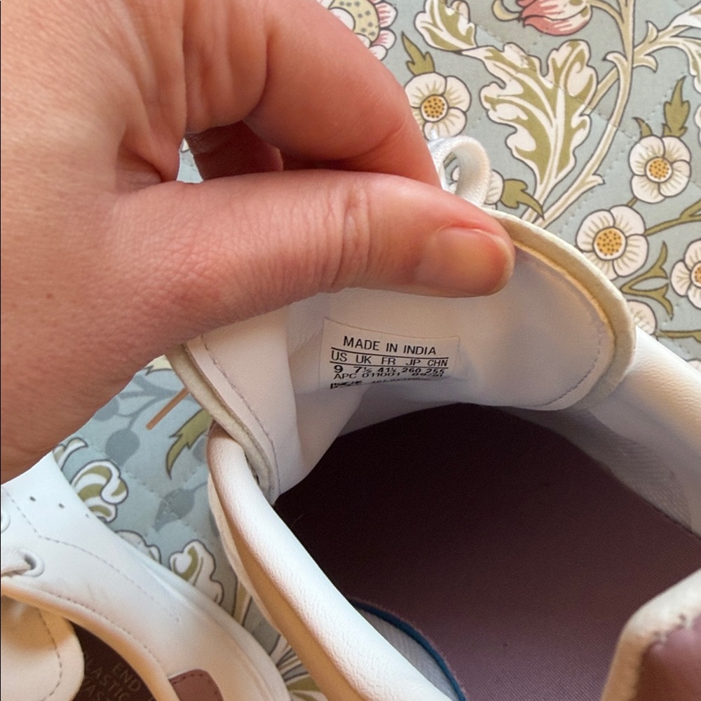 Adidas Women's Stan Smith White Sneakers with Rose Gold Heel Tab Size 9 - Picture 6 of 9